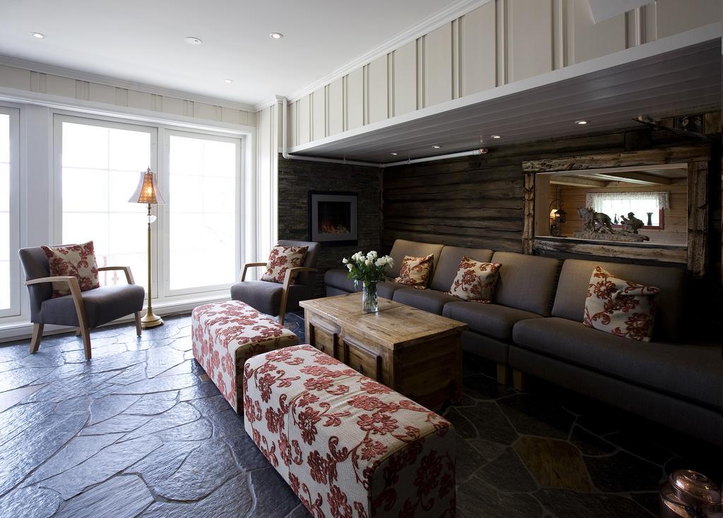 Erzscheidergaarden Hotell Røros Екстериор снимка