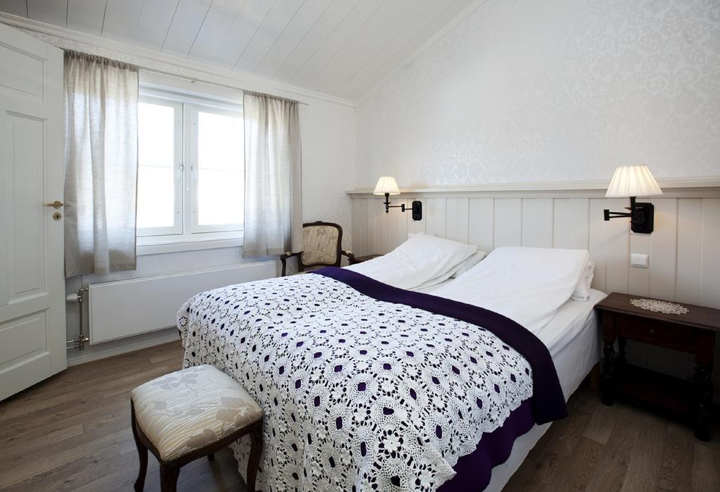 Erzscheidergaarden Hotell Røros Стая снимка