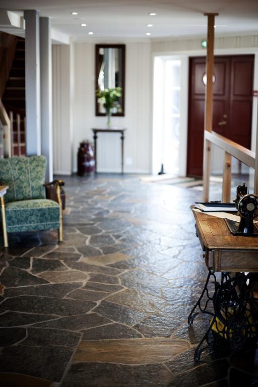 Erzscheidergaarden Hotell Røros Екстериор снимка